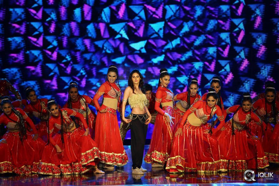 South-Indian-International-Movie-Awards-2016-Day-2